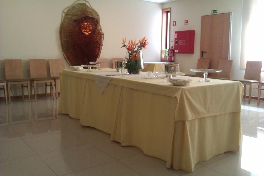 Santo Thyrso Hotel Santo Tirso Ngoại thất bức ảnh