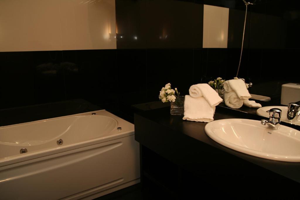 Santo Thyrso Hotel Santo Tirso Phòng bức ảnh