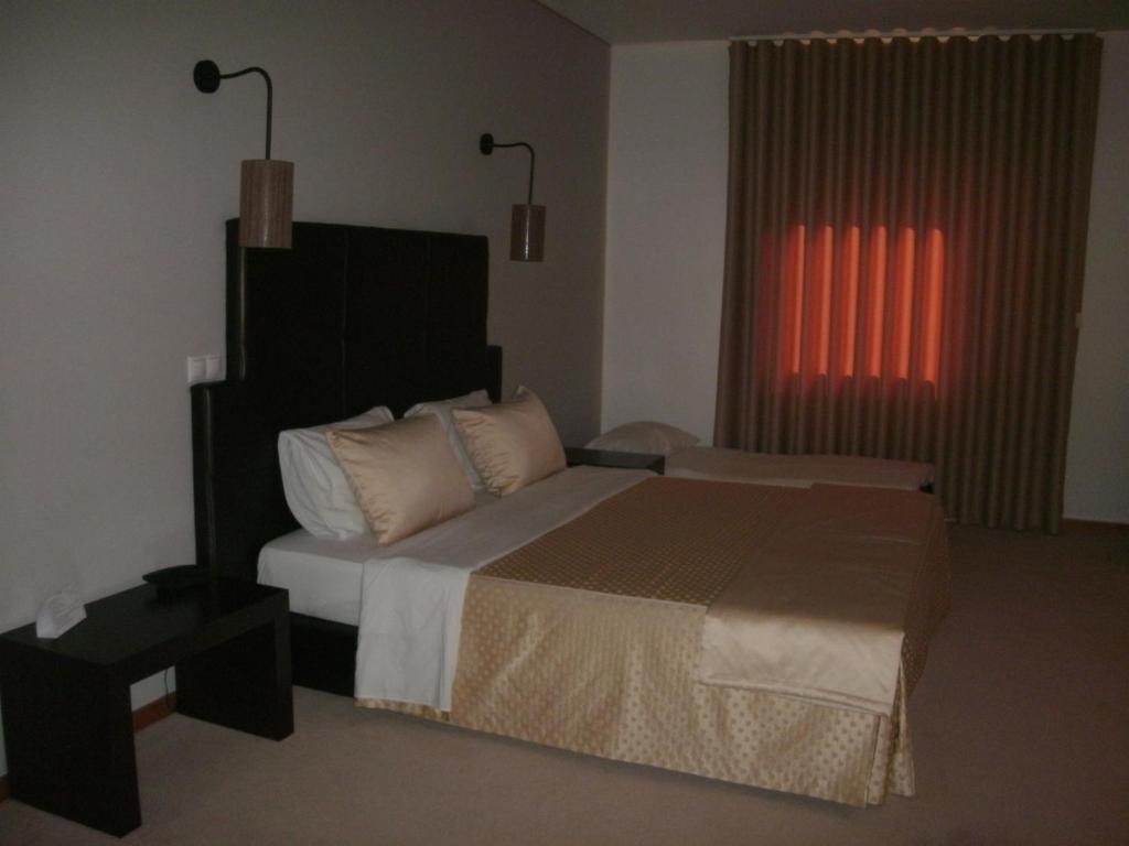 Santo Thyrso Hotel Santo Tirso Phòng bức ảnh