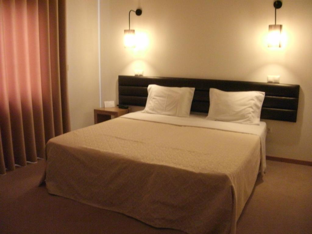 Santo Thyrso Hotel Santo Tirso Phòng bức ảnh